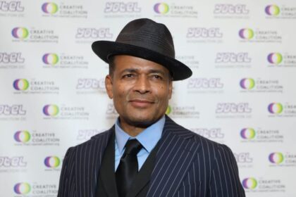 mario van peebles net worth